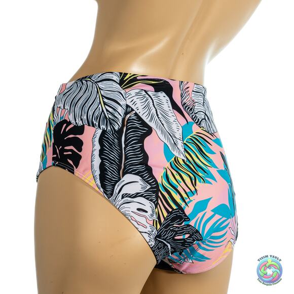 SUUKSESS Halter Tankini XL - Picture 6 of 10